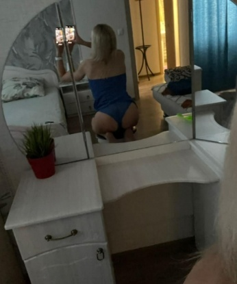Со мной вы переживете нежность и страсть, сливаясь в одно незабываемое путешествие сексуальных наслаждений. Мои услуги разнообразны: французский без, классика, ролевые игры и многое другое. Фотографии в моем портфолио подтверждают мою красоту и привлекательность. А отзывы моих предыдущих клиентов говорят о моей непревзойденной мастерстве. Жду встречи с вами, чтобы погрузиться в мир наслаждений и превратить ваши фантазии в реальность. Со мной вы будете чувствовать себя уютно и желанным. Позвольте себе испытать неземные ощущения в Москве, в объятиях страсти и соблазна. Виктория