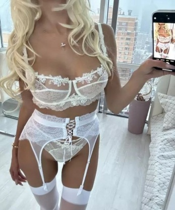 💋 Живу в Москве и могу предложить тебе незабываемое времяпровождение. 🌟 У меня есть все, чтобы сделать твои самые смелые фантазии реальностью. 💦 Откровенное общение, нежные прикосновения и интимные утехи - всё это ты найдешь со мной. 📸 Мои фото 100% реальны и без ретуши. 🌸 Порадуй себя и позволь мне стать твоей ночной бабочкой. 🔥 Ты не пожалеешь! 💫 Нежные отзывы о моих услугах говорят сами за себя. 😘 Обращайся, и я окуну тебя в мир наслаждения и страсти. 🌙 Жду встречи с нетерпением! 💕 Кира